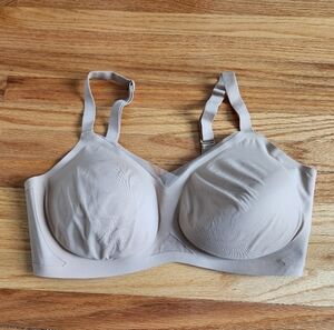 NWOT Honeylove Crossover Bra in M+